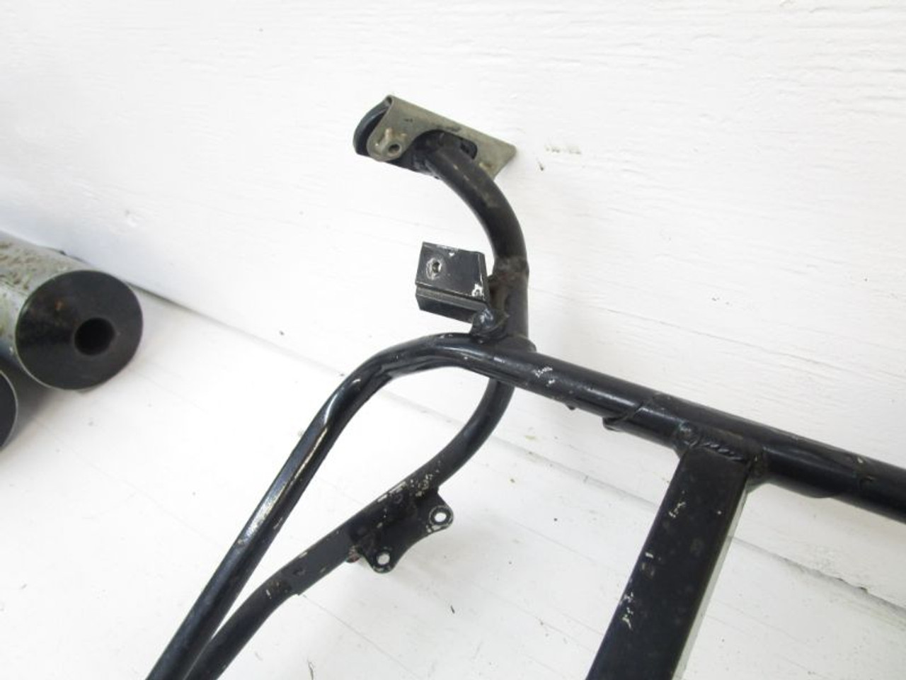 1986-1987 Kawasaki ZX 1000 GPZ Front Fairing Mount 11044